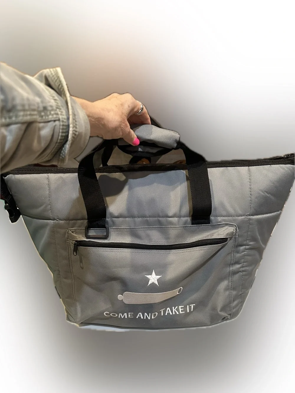 YUKON OUTFITTERS 24 CAN SOFT SIDED THERMAL COOLER BAG COME AND TAKE IT ICE CHEST